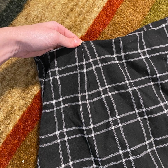 Abercrombie & Fitch | Plaid Ruffle Mini Skirt - Picture 2 of 9